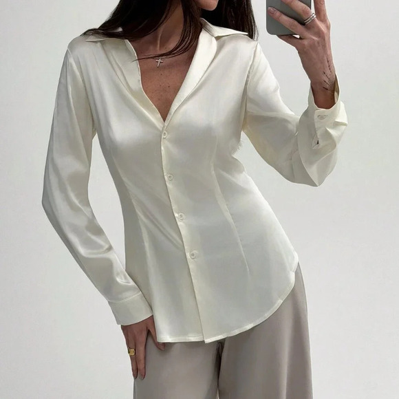 Apricot Casual Women's Waist Cinched Comfortable Satin Collared Cardigan - Picture 7 of 7